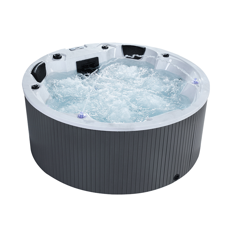 Wanna z hydromasażem dla 4 osó – Hot Tub recenzja i cena