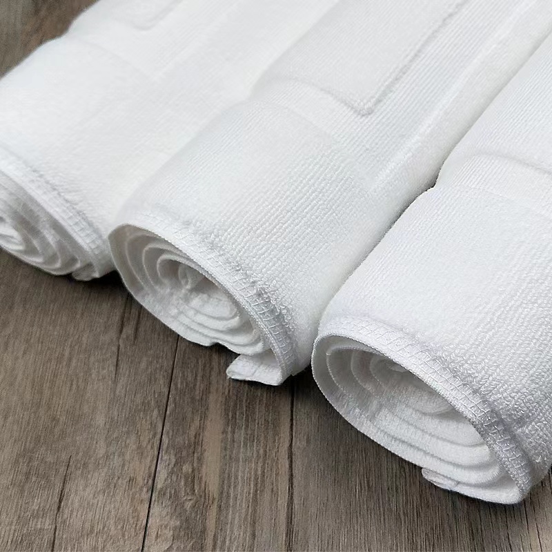Biały ręcznik podłogowy zagęsz – Spa Towel recenzja i cena